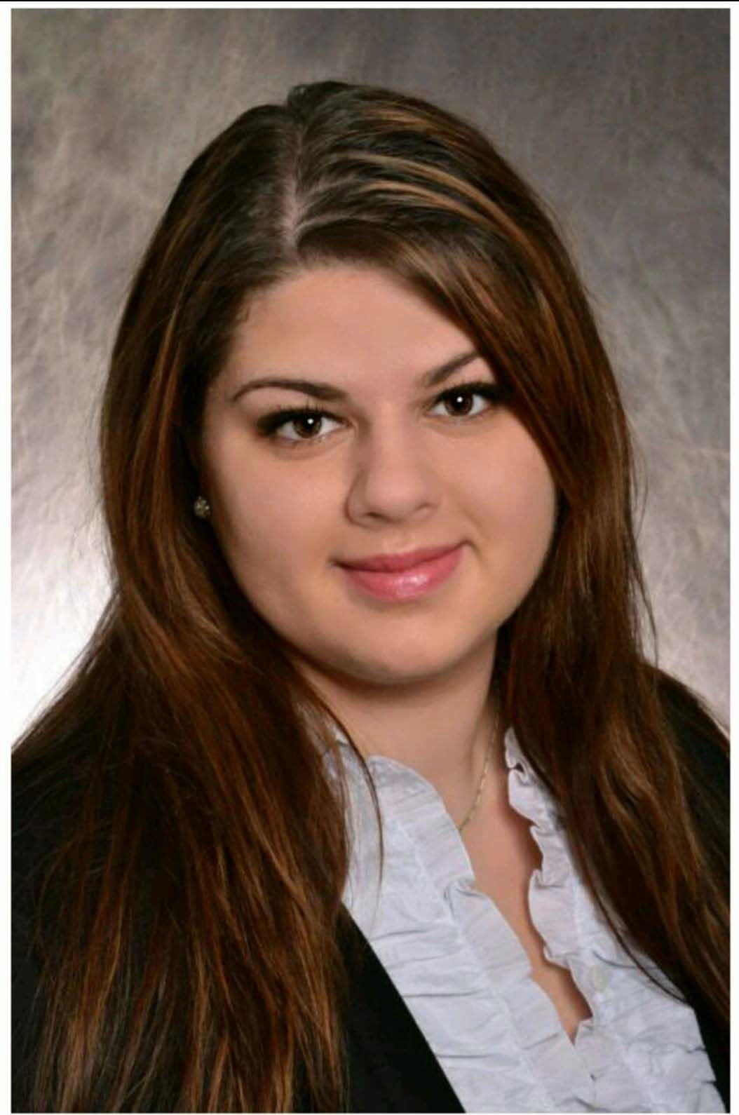 Portait von Roula Mergianli