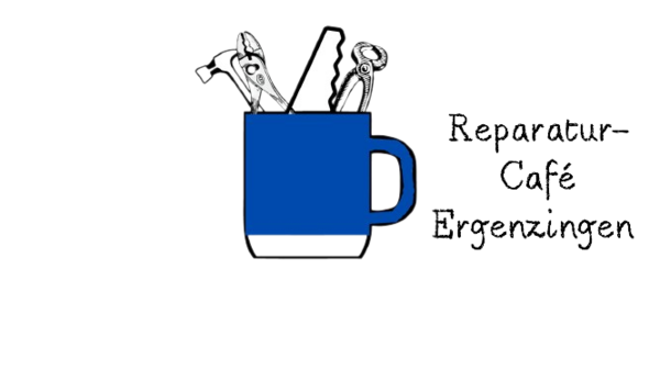 Das Logo zeigt eine blaue Tasse, in der Werkzeug steckt. Daneben steht der Text: Reparatur Café Ergenzingen.