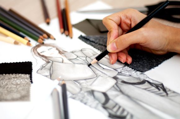 Öffnet die Seite 'ONLINE: Be Your Own Designer / Kursstart: 19. September 2026'